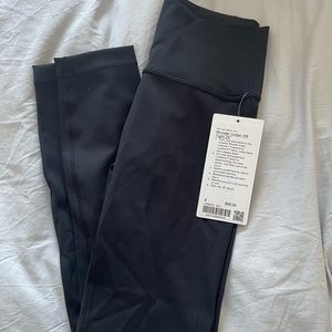 BRAND NEW WITH TAGS - Lululemon wunder under HR tight 25” leggings